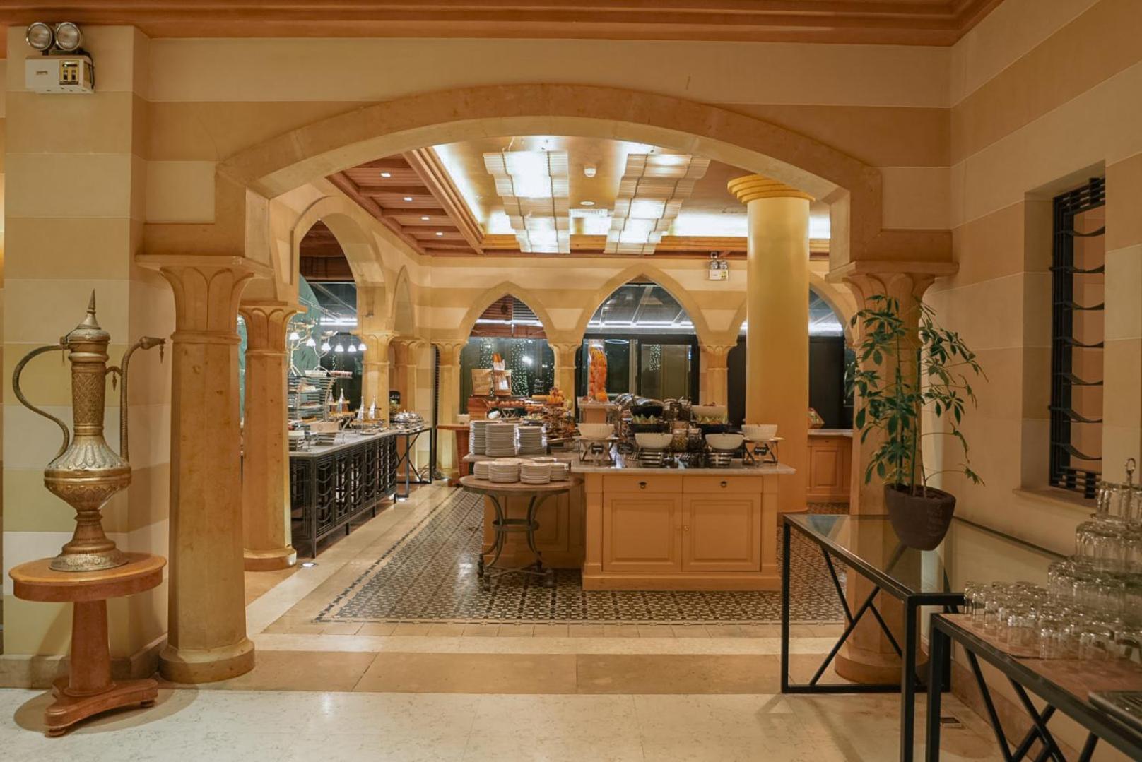 Sheraton Dammam Hotel&Convention Centre Esterno foto