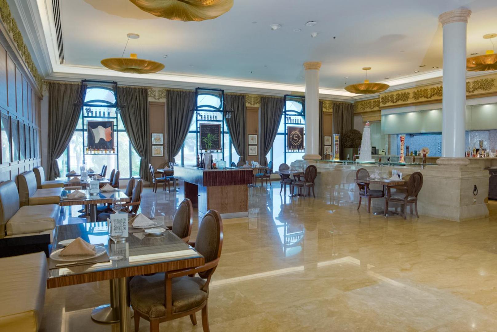 Sheraton Dammam Hotel&Convention Centre Esterno foto