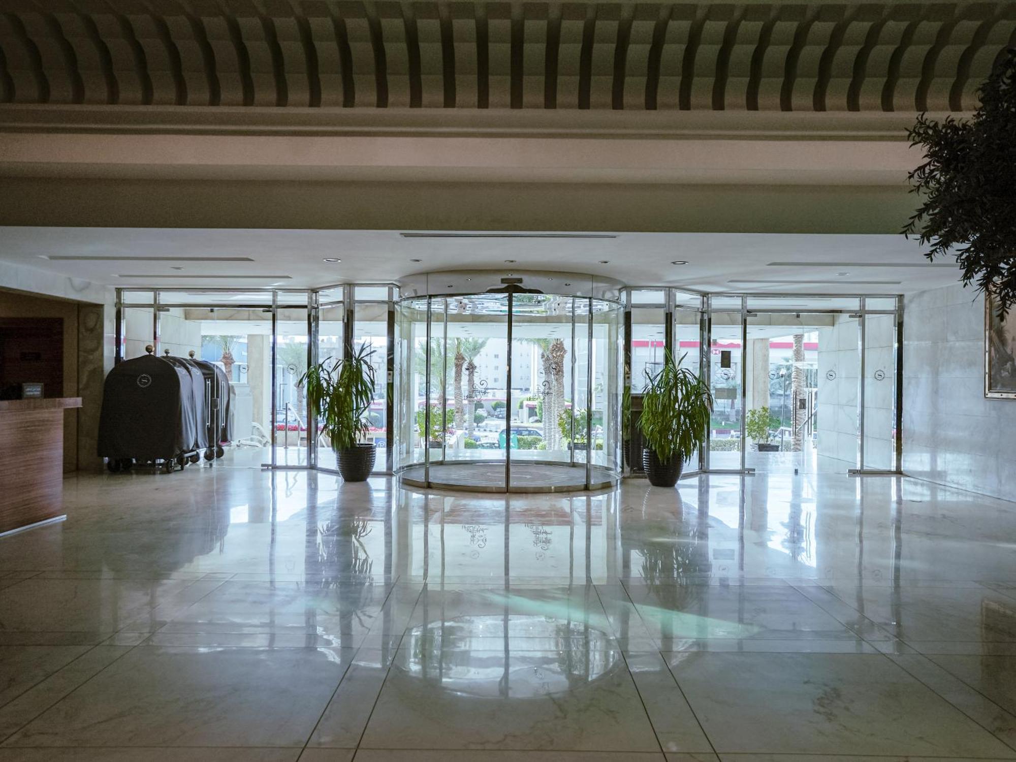 Sheraton Dammam Hotel&Convention Centre Esterno foto